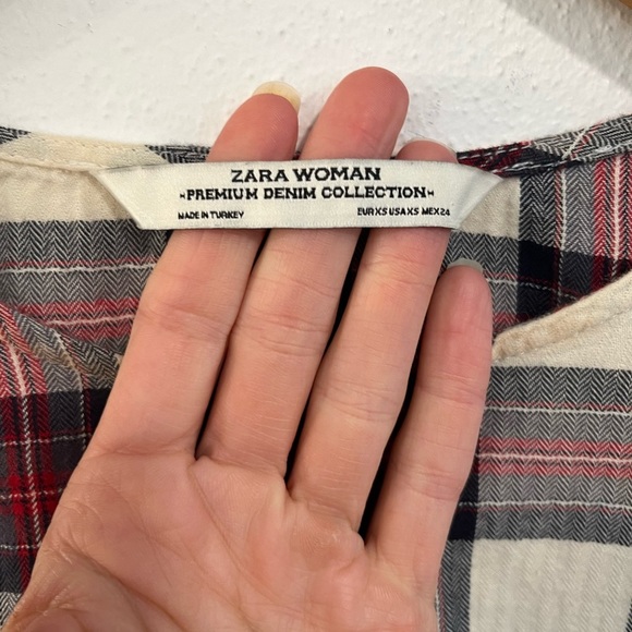 ZARA plaid short sleeve holiday top with side button detail size XS - Picture 3 of 9
